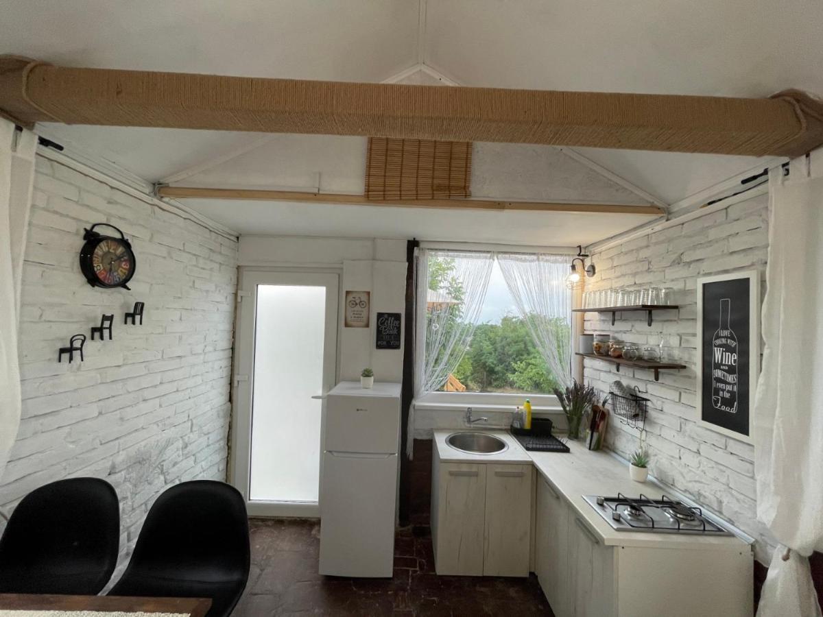 Sami Green House Banostor Bagian luar foto