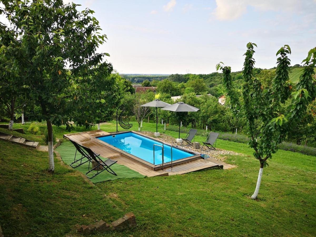 Sami Green House Banostor Bagian luar foto