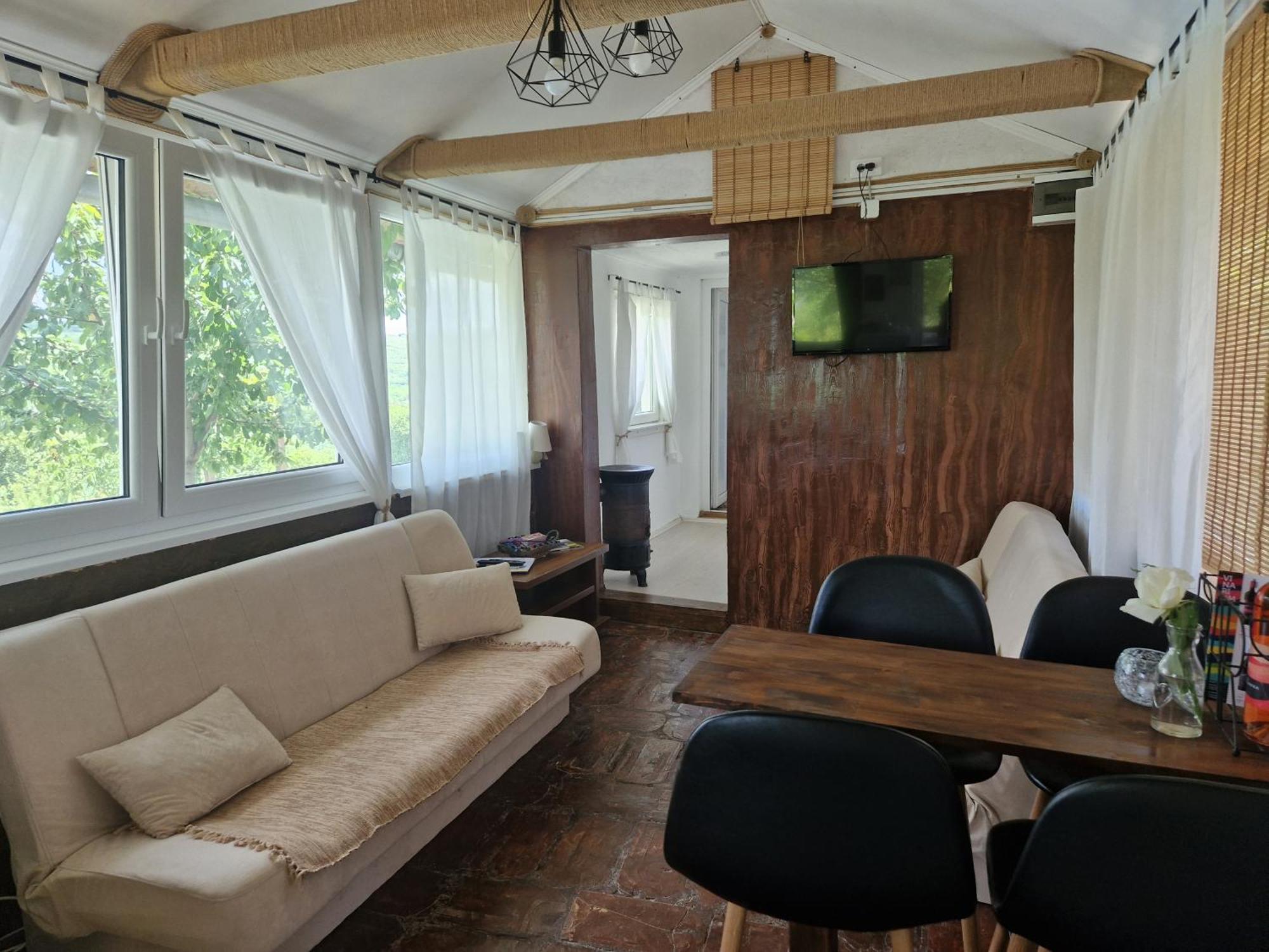 Sami Green House Banostor Bagian luar foto