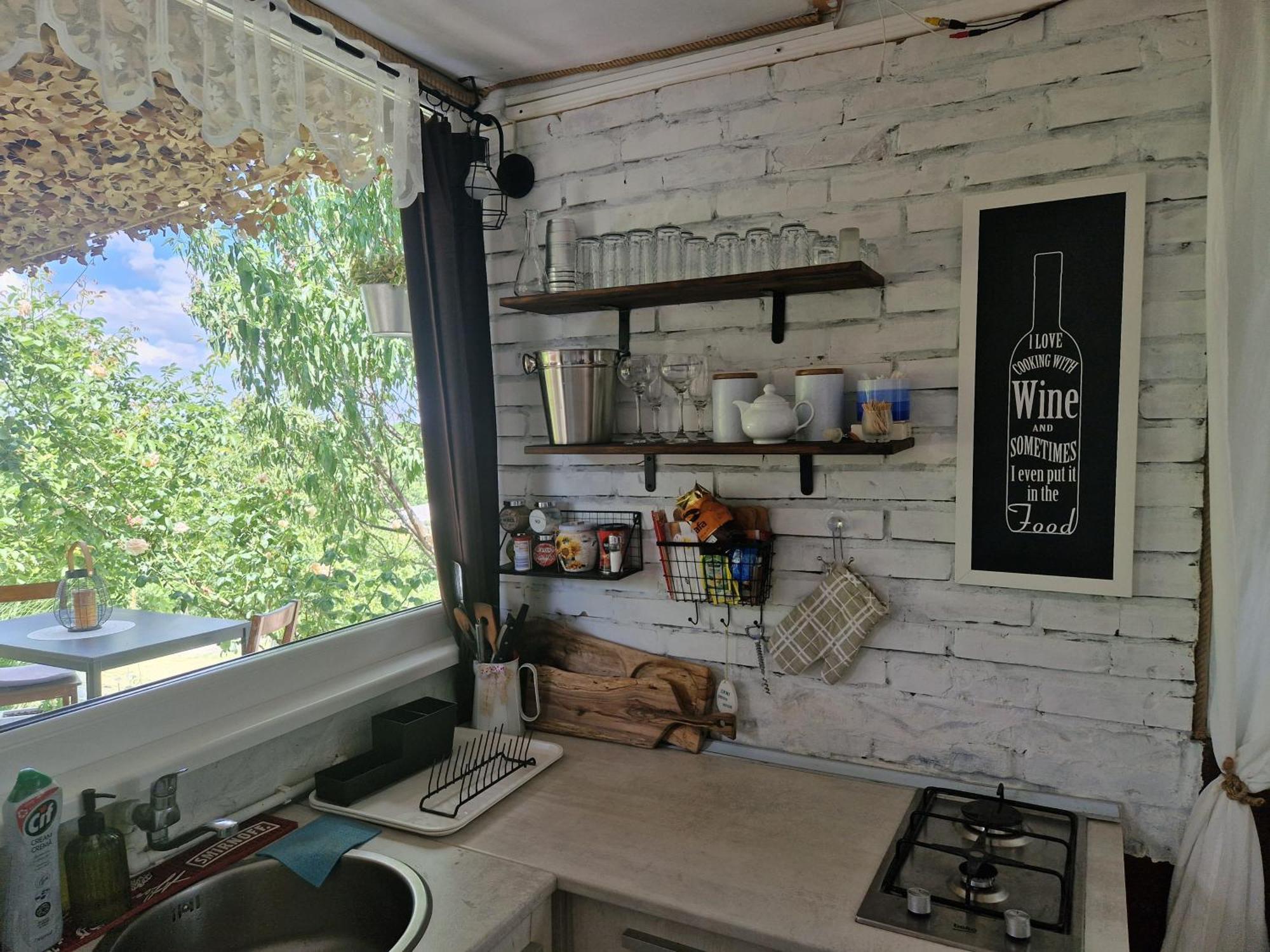 Sami Green House Banostor Bagian luar foto